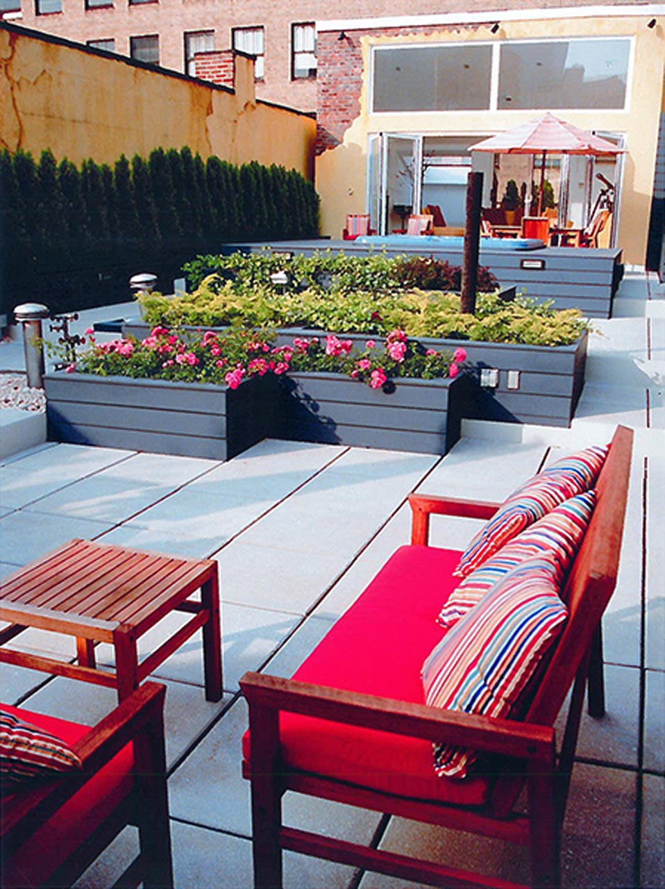 <p>The building was building in 1915 in the Tribeca South Historic District of Manhattan. RAND’s Code & Zoning Compliance Team obtained work permits from the DOB and Landmarks Preservation Commission.</p>
