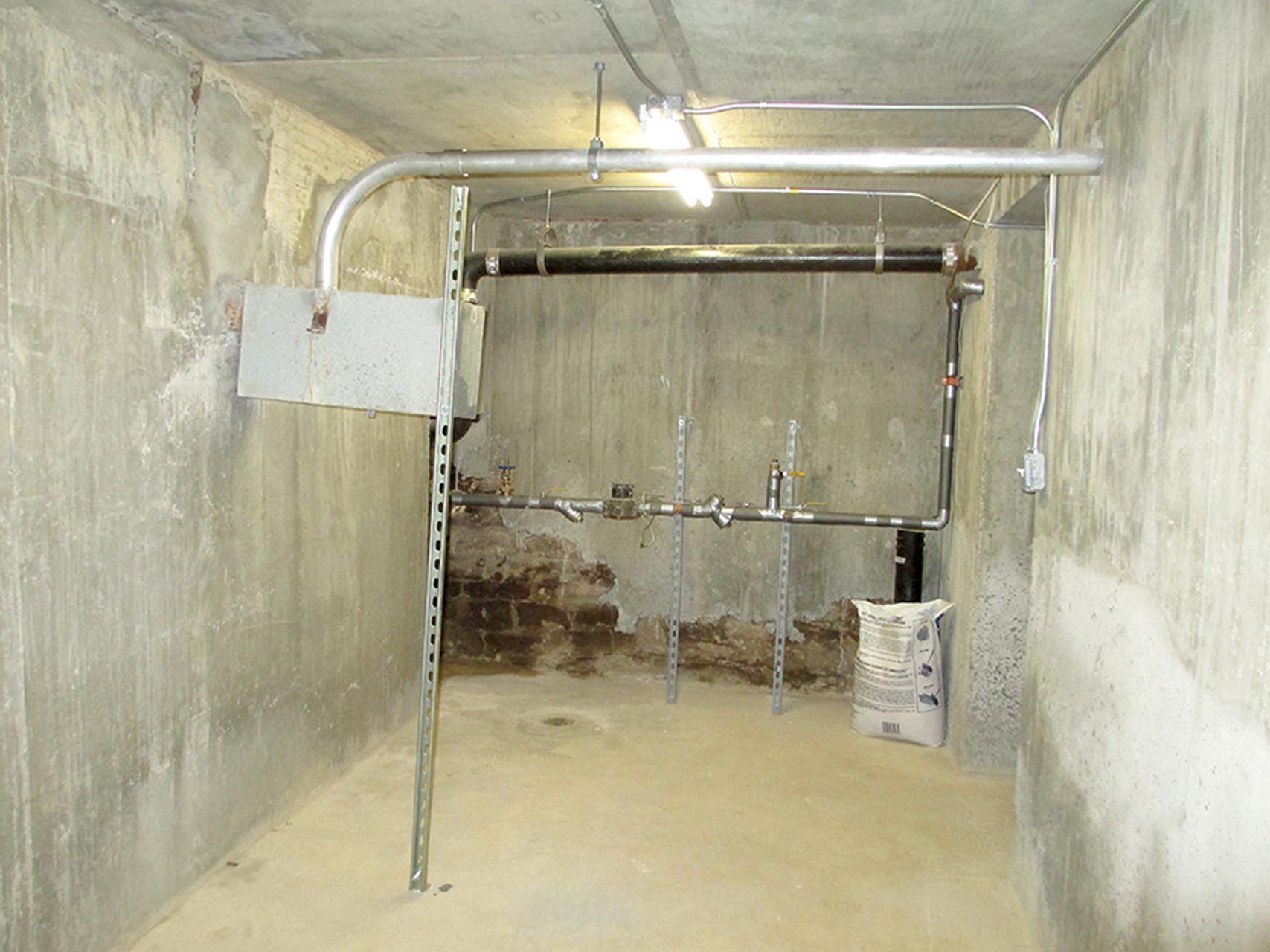 <p>The new reinforced concrete vault maximizes height and usable space while eliminating leaks.</p>
