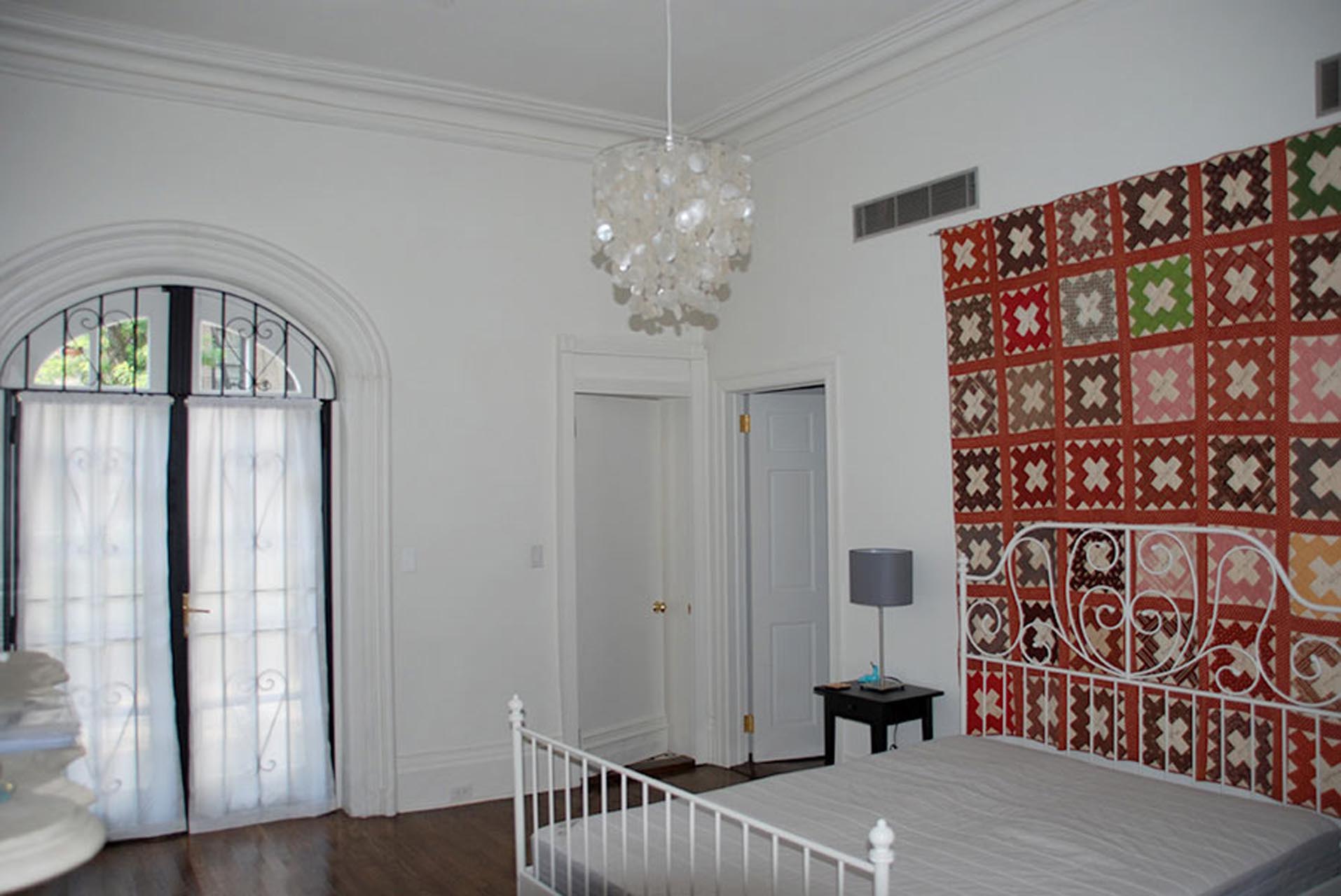 <p>Interior renovations included two duplex apartments.</p>
