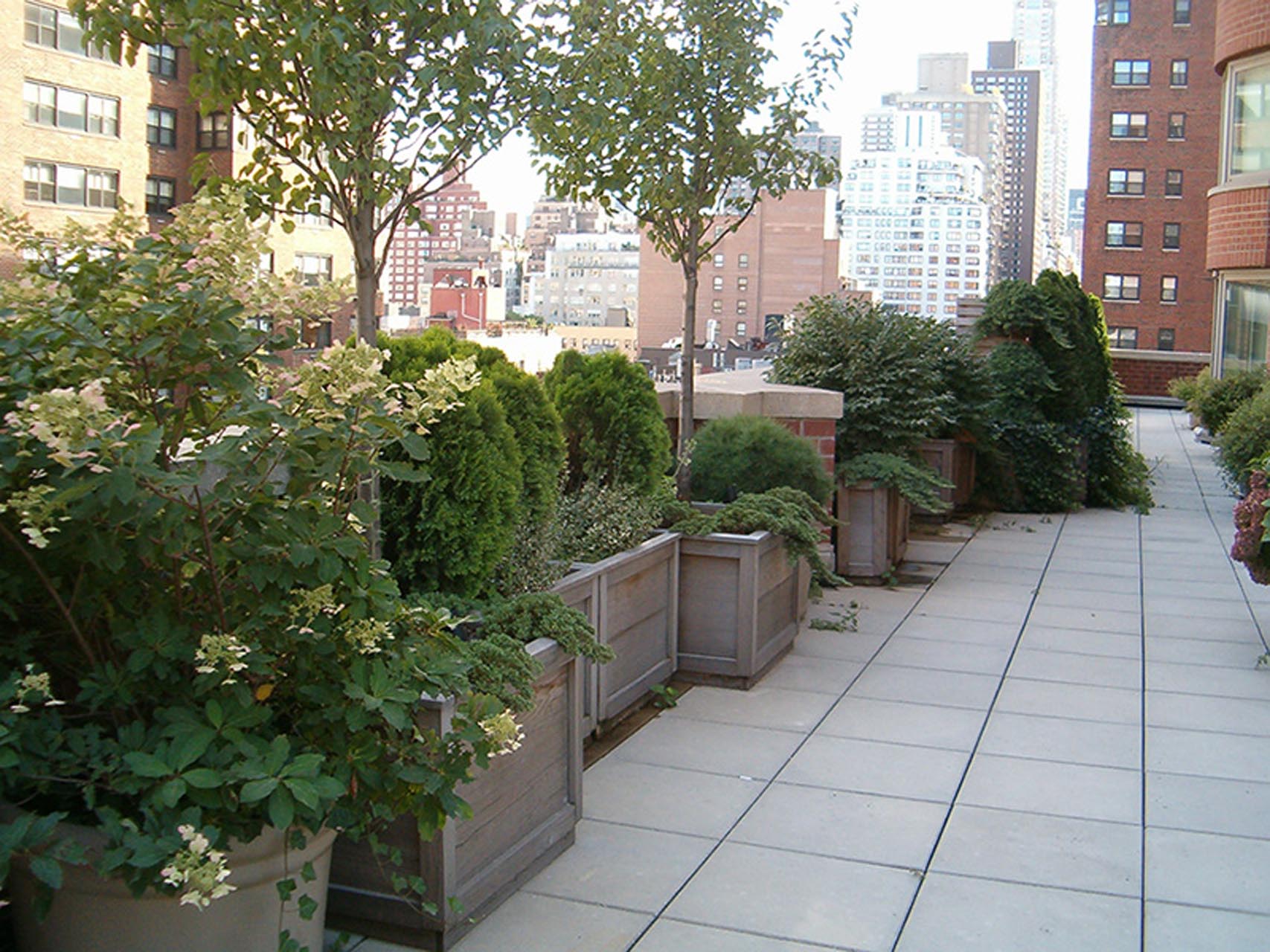 <p>Terraces and balconies throughout the building underwent extensive repairs.</p>
