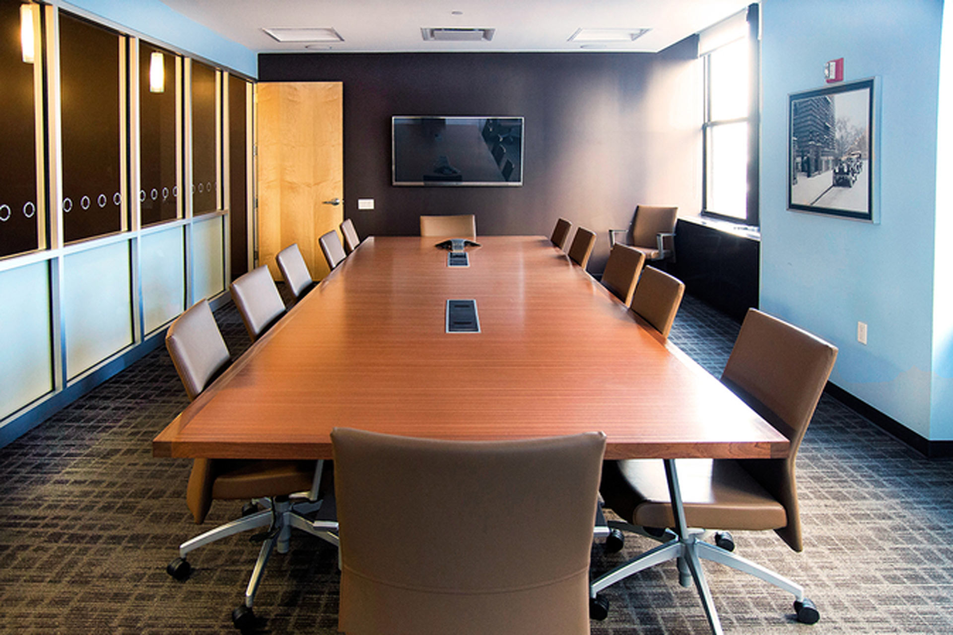 <p>RAND’s design of the newly configured office space included extendable conference rooms.</p>