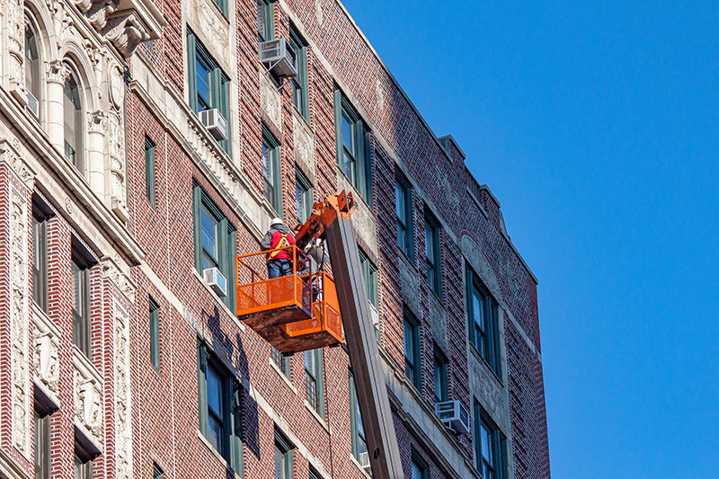 FISP inspection conducted by QEWI on boom life.